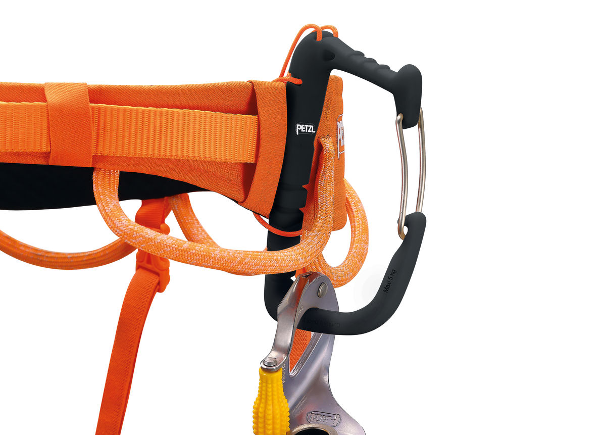 HIRUNDOS Lightweight and comfortable harness for performance at the gym, crag, or on multi-pitch routes 6 HIRUNDOS Lightweight and comfortable harness for performance at the gym, crag, or on multi-pitch routes