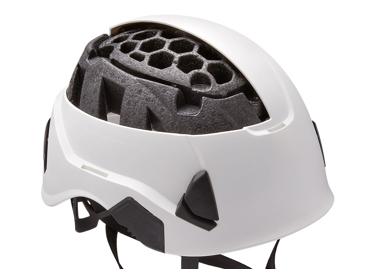 STRATO® VENT Lightweight and ventilated helmet 5 STRATO® VENT Lightweight and ventilated helmet