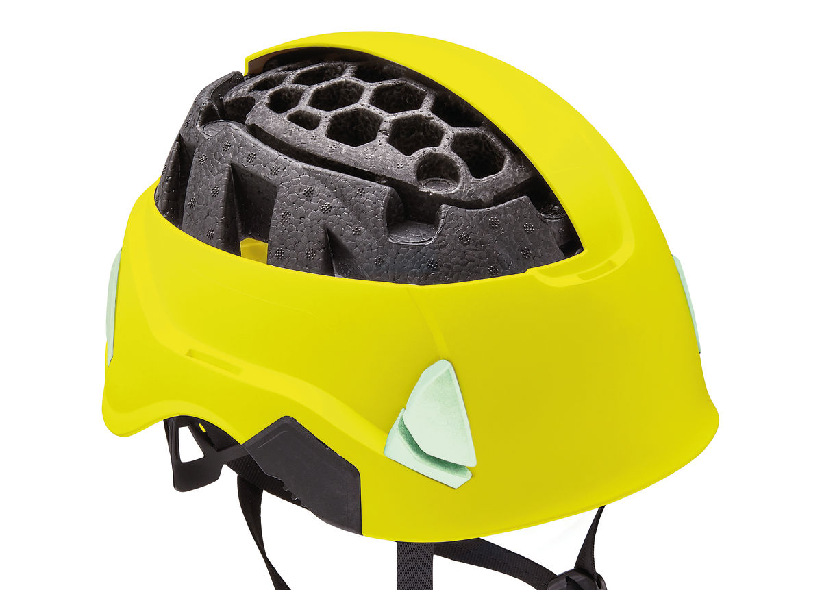 STRATO® VENT HI-VIZ Lightweight, ventilated high-visibility helmet