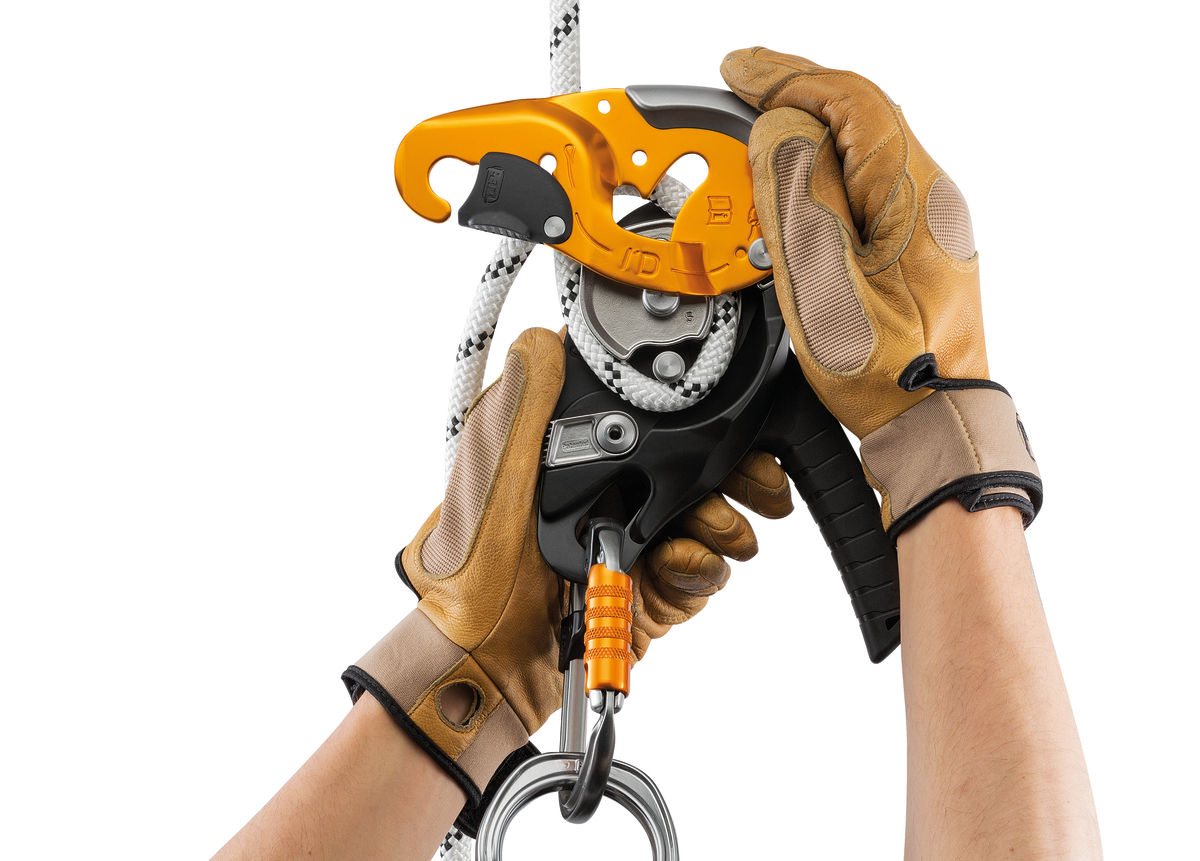 I’D® S Self-braking descender with anti-panic function for work at height and rope access work