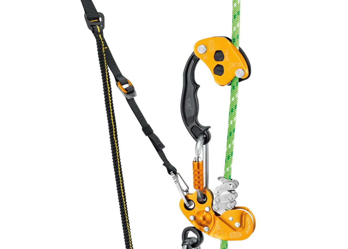 KNEE ASCENT CLIP Knee ascender assembly with connector for boot, facilitating single rope ascents, for tree care 4 KNEE ASCENT CLIP Knee ascender assembly with connector for boot, facilitating single rope ascents, for tree care