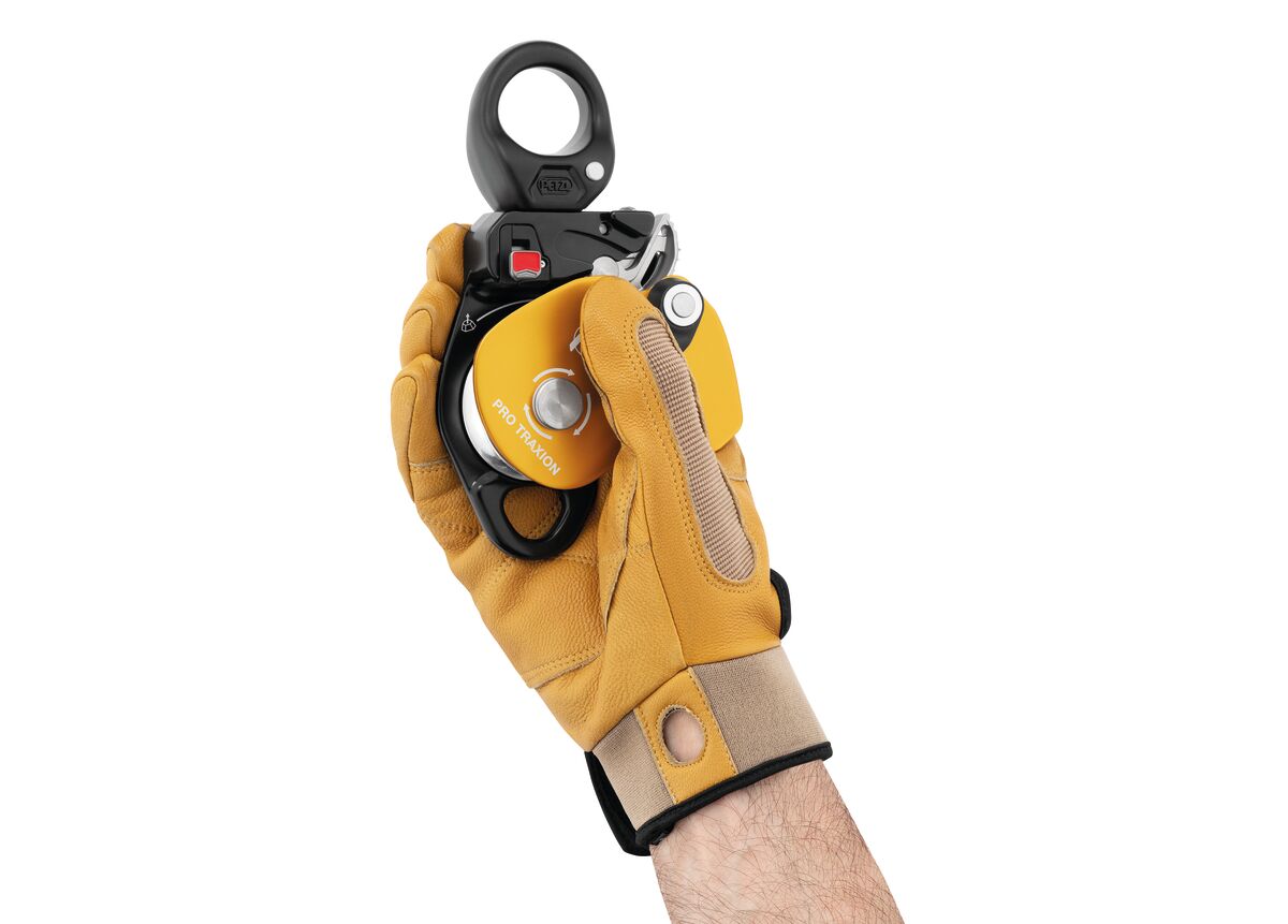 PRO TRAXION Very high-efficiency, drop-resistant progress-capture pulley with swivel