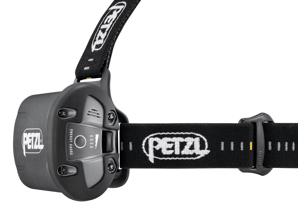DUO RL Ultra-powerful, rechargeable multi-beam headlamp featuring REACTIVE LIGHTING® technology. 2800 lumens 5 DUO RL Ultra-powerful, rechargeable multi-beam headlamp featuring REACTIVE LIGHTING® technology. 2800 lumens